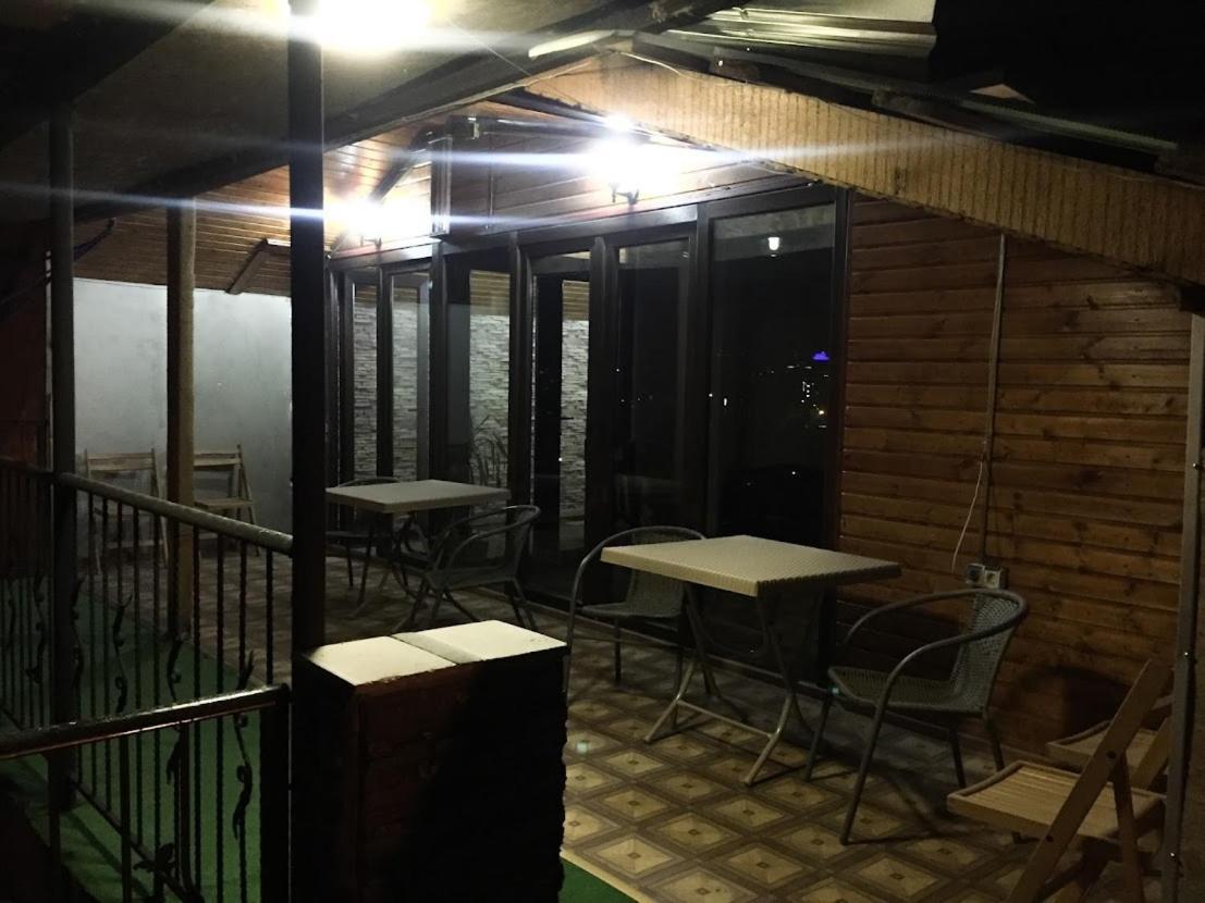 The Sindh House - Indus Aroma Restaurant Tbilisi Exterior foto